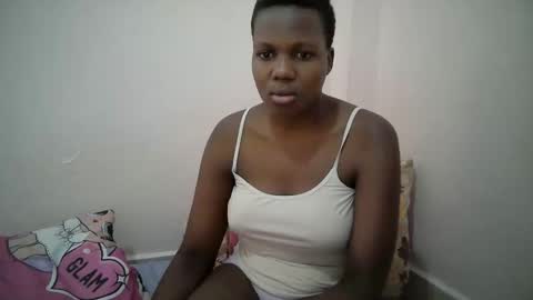 Snapshot of juicy_bella2 chatting on 18, 9, 2025 juicy_bella2 online show from 18, 9, 2025