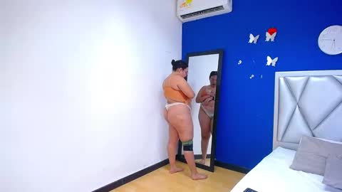 juicy_bignipples18 online show from 30, 1, 2025