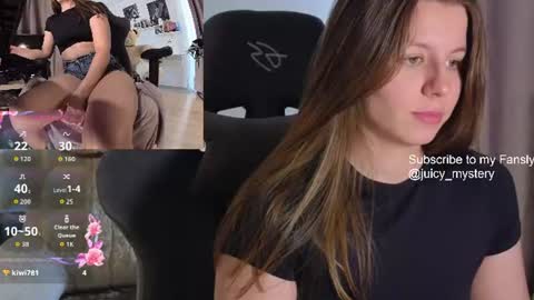 Snapshot of juicy_mystery chatting on 15, 7, 2026 laura online show from 15, 7, 2026