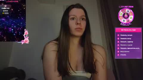 Snapshot of juicy_mystery chatting on 28, 7, 2026 laura online show from 28, 7, 2026
