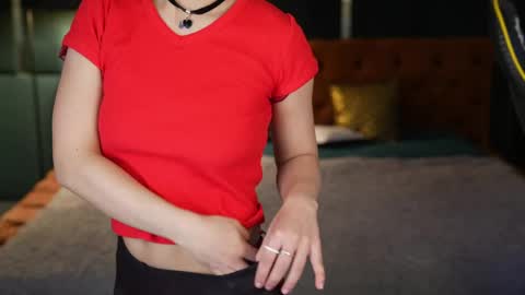 Snapshot of juicy_secrets_054 chatting on 2, 5, 2026 Elza online show from 2, 5, 2026