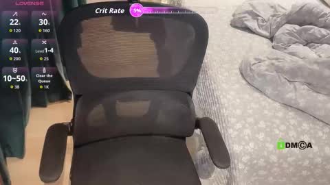 1 online show from 1, 12, 2025