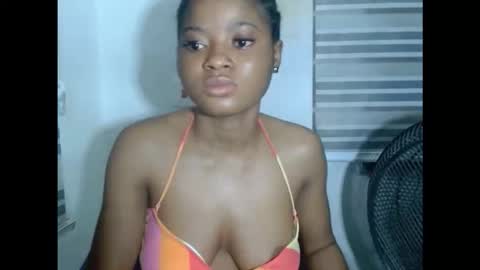 juicynpinkx online show from 15, 3, 2026