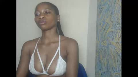 juicypiexx online show from 19, 1, 2025