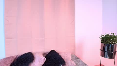 Jules and Gia online show from 29, 10, 2025