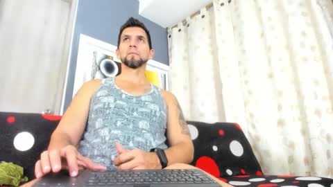 Snapshot of juleslake2 chatting on 3, 6, 2026 juleslake2 online show from 3, 6, 2026