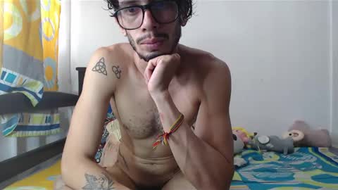 Snapshot of julfigo chatting on 7, 3, 2025 Julfigo online show from 7, 3, 2025