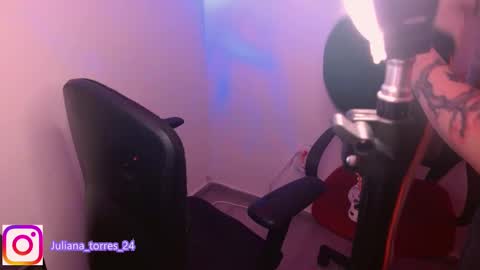  Juliana Torres  online show from 30, 1, 2025