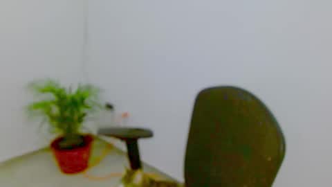  Juliana Torres  online show from 22, 12, 2025