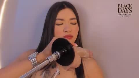 juli_casanova online show from 29, 11, 2025