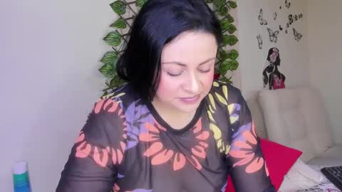 Juli online show from 11, 10, 2025