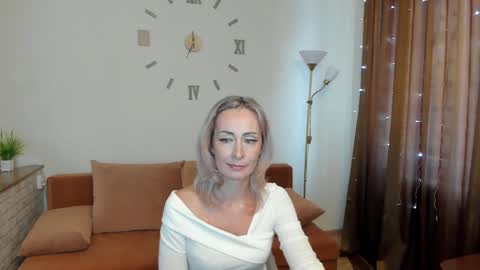 Snapshot of julia__cherry_ chatting on 28, 12, 2024 julia__cherry_ online show from 28, 12, 2024
