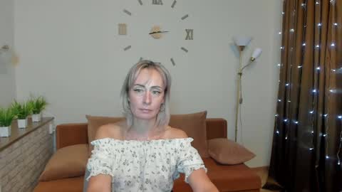 Snapshot of julia__cherry_ chatting on 7, 1, 2025 julia__cherry_ online show from 7, 1, 2025