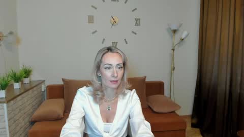 Snapshot of julia__cherry_ chatting on 11, 1, 2025 julia__cherry_ online show from 11, 1, 2025