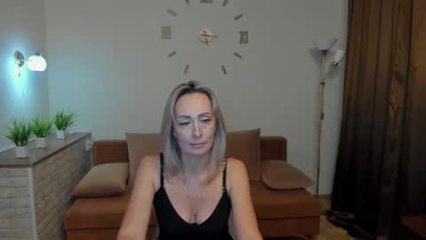Snapshot of julia__cherry_ chatting on 31, 1, 2025 julia__cherry_ online show from 31, 1, 2025