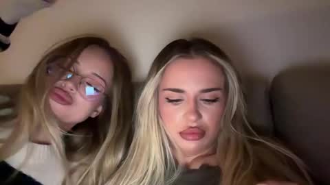 Snapshot of julia_rle chatting on 24, 11, 2025 Julia R Le online show from 24, 11, 2025