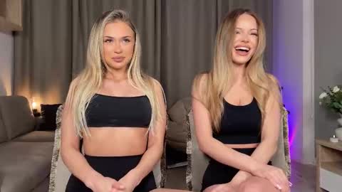 Snapshot of julia_rle chatting on 1, 12, 2025 Julia R Le online show from 1, 12, 2025