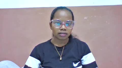 Snapshot of juliah02 chatting on 6, 7, 2026 juliah02 online show from 6, 7, 2026