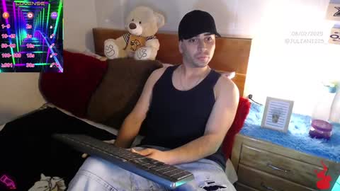 Julian online show from 8, 2, 2025