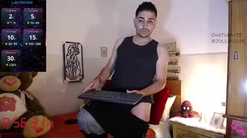 Julian online show from 1, 10, 2025