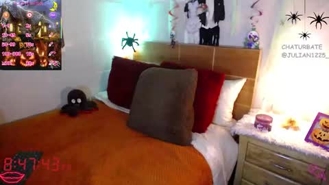 Julian online show from 24, 10, 2025