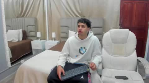 julian billy online show from 16, 2, 2025