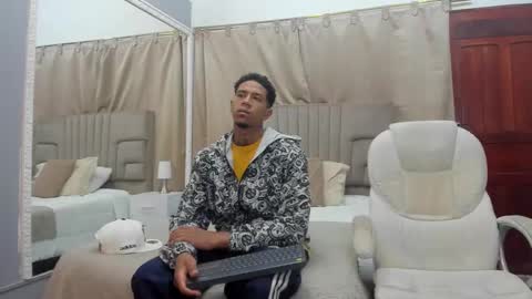 julian billy online show from 28, 2, 2025