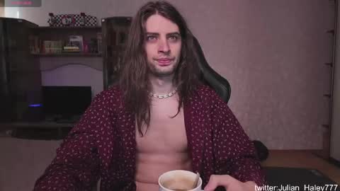 Snapshot of julian_cassablanca chatting on 23, 4, 2026 julian_cassablanca online show from 23, 4, 2026