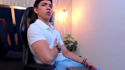 JULIAN  online show from 18, 1, 2026