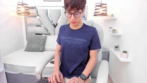 julian_steward online show from 20, 12, 2025