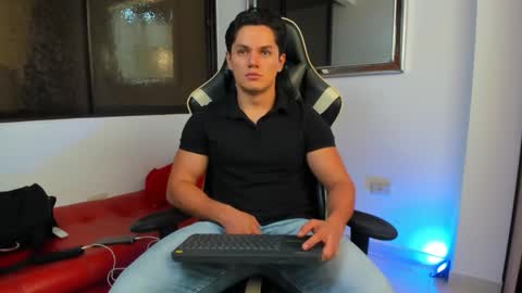 julian_wallace online show from 31, 1, 2026