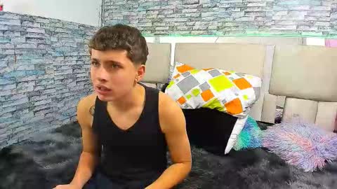 Snapshot of julian_wolf18 chatting on 27, 9, 2025 julian online show from 27, 9, 2025