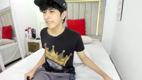 Julian online show from 11, 1, 2026