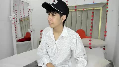 Julian online show from 16, 2, 2026