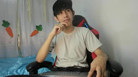 Julian online show from 13, 4, 2026