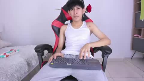 Snapshot of julian_xp chatting on 20, 7, 2026 Julian online show from 20, 7, 2026