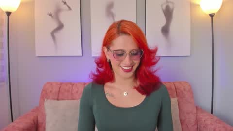 Snapshot of julianna_saenz chatting on 16, 9, 2025 Juliana online show from 16, 9, 2025