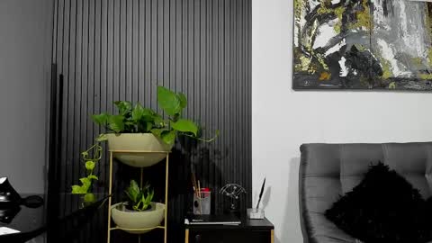 Julian online show from 12, 2, 2025