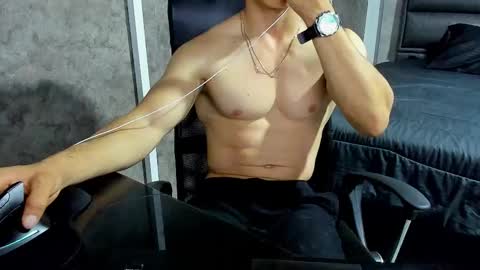 Julian online show from 10, 10, 2025