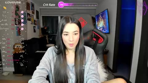 Snapshot of julidavila chatting on 5, 3, 2025 Jeimy Help me to reach 100 thumbs up online show from 5, 3, 2025