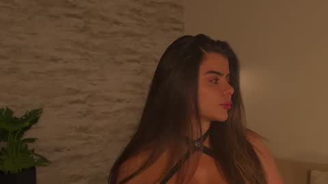Snapshot of julie_belle_ chatting on 14, 7, 2026 luu online show from 14, 7, 2026