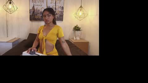Snapshot of julie_coper chatting on 19, 9, 2025 julie coper online show from 19, 9, 2025