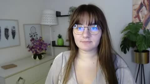 Julie online show from 18, 11, 2025