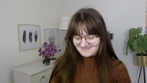 Julie online show from 1, 12, 2025