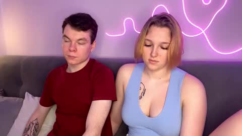 Julie and Thomas online show from 22, 10, 2025