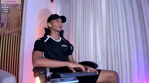 Julien online show from 14, 11, 2025