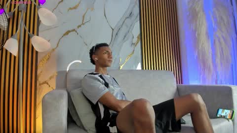 Julien online show from 25, 2, 2026