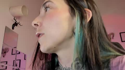 juliet_sourire online show from 30, 12, 2024