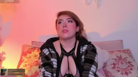 Juli  online show from 25, 10, 2025