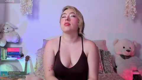 Juli  online show from 13, 1, 2026